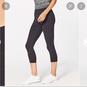 Lululemon Black Speed Up Tight 25” Size 6
